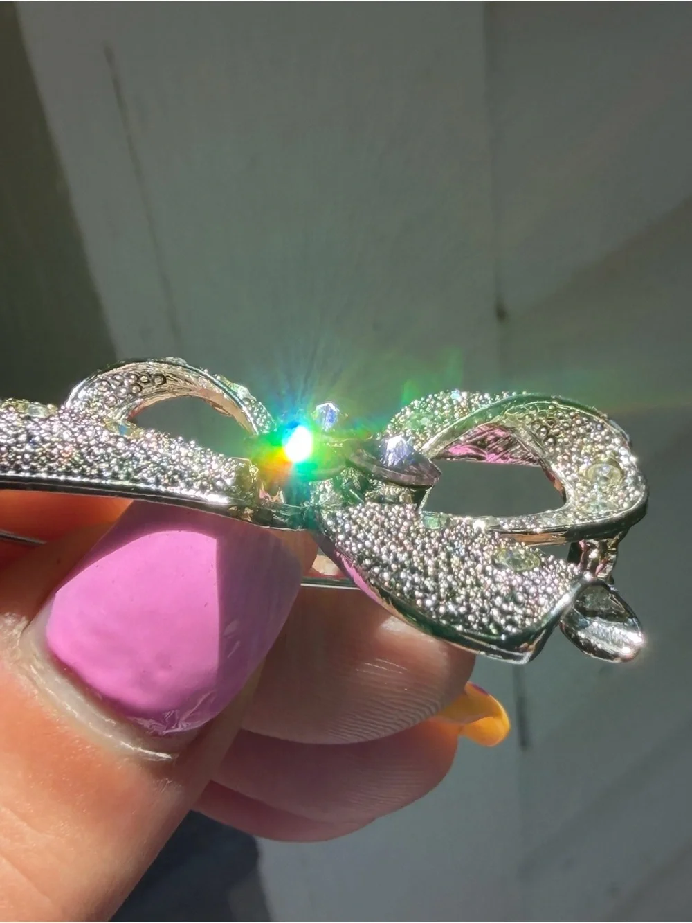 Vintage Silver-Tone Ribbon Bow Brooch with Pink Crystal Centers Stamped ☀️ATRE